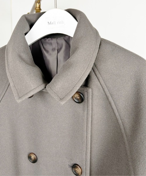 Meli rich（メリーリッチ）の「アレンジカラーフレアコート（ステンカラーコート・レディース・グレイッシュベージュ/ブラック/チャコールグレー/アイボリー/チャコール・MEDIUM）」の11枚目の写真