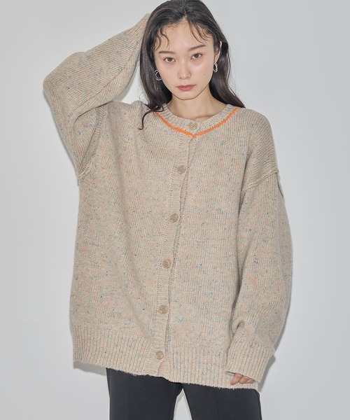 ELLEgirl(エルガール)の「カラーネップニットカーディガン【ELLEgirl/エル ガール】(カーディガン/ボレロ・レディース・ベージュ/ラベンダー・FREE)」の8枚目の写真