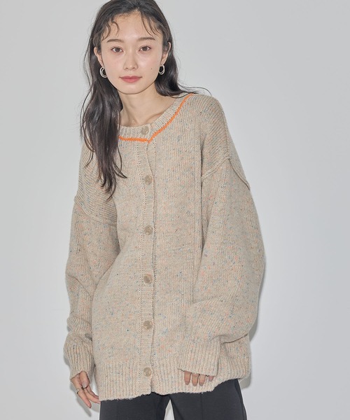 ELLEgirl(エルガール)の「カラーネップニットカーディガン【ELLEgirl/エル ガール】(カーディガン/ボレロ・レディース・ベージュ/ラベンダー・FREE)」の11枚目の写真