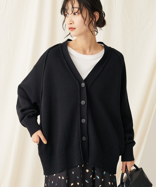 CRAFT STANDARD BOUTIQUE(クラフトスタンダードブティック)の「Vネックアウトリンキングカーディガン ◆(カーディガン/ボレロ・レディース・ベージュ/ブラック/オレンジ/ネイビー/グリーン・FREE)」の2枚目の写真