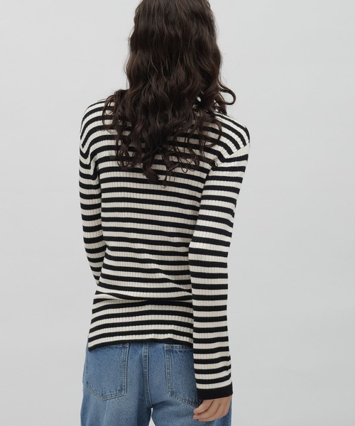 LAKOLE(ラコレ)の「12ゲージリブモックネックプルオーバー / 965379(ニット/セーター・レディース・マスタード/その他4/その他1/その他2/その他3/レッド/アイボリー/ブラック・MEDIUM/SMALL)」の22枚目の写真