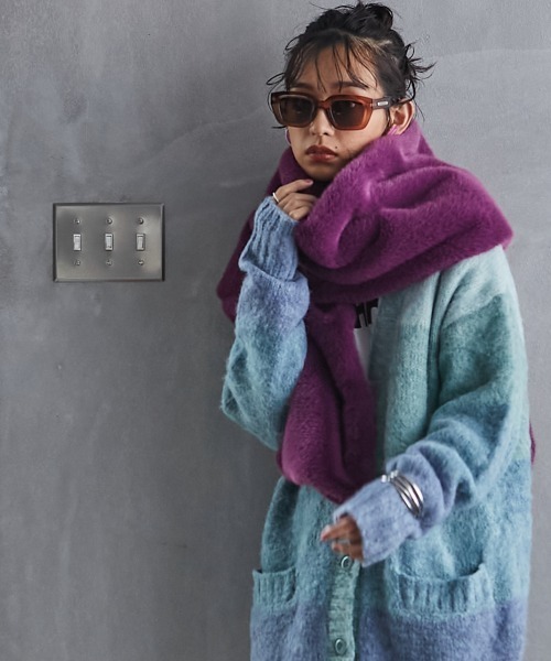 GEVS.（ジェイヴィス）の「＜大きいサイズ＞ フェイクファーカラーマフラー GEVS.（マフラー・レディース・パープル/グリーン/ブルー・FREE）」の13枚目の写真