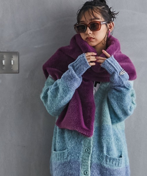 GEVS.（ジェイヴィス）の「＜大きいサイズ＞ フェイクファーカラーマフラー GEVS.（マフラー・レディース・パープル/グリーン/ブルー・FREE）」の22枚目の写真