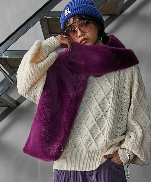 GEVS.（ジェイヴィス）の「＜大きいサイズ＞ フェイクファーカラーマフラー GEVS.（マフラー・レディース・パープル/グリーン/ブルー・FREE）」の8枚目の写真