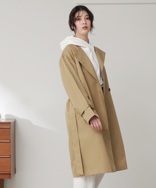 Filomo（フィローモ）の「[Filomo]ノーカラーロングコート 弱はっ水加工（トレンチコート・レディース・ベージュ/キャメル/ネイビー/ブラック・M/L）」の11枚目の写真