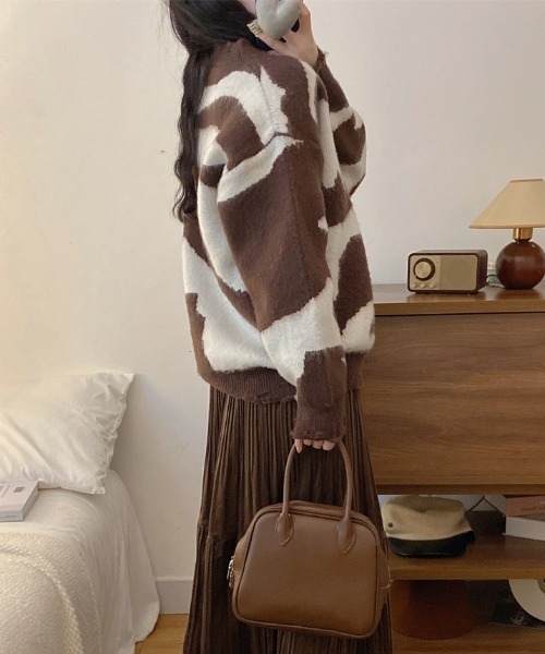 LAC-VERT（ラック・ヴェール）の「バタフライカモフラージュダメージニット（ニット/セーター・レディース・ブラック/ブラウン・FREE）」の5枚目の写真