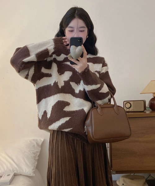 LAC-VERT（ラック・ヴェール）の「バタフライカモフラージュダメージニット（ニット/セーター・レディース・ブラック/ブラウン・FREE）」の19枚目の写真