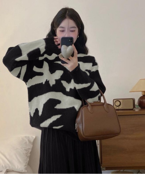 LAC-VERT（ラック・ヴェール）の「バタフライカモフラージュダメージニット（ニット/セーター・レディース・ブラック/ブラウン・FREE）」の14枚目の写真