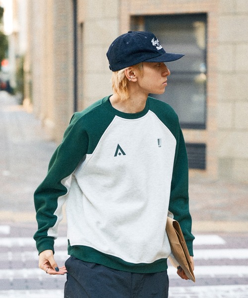 Adoon plain（アドーンプレーン）の「ゲームシャツライクスウェット