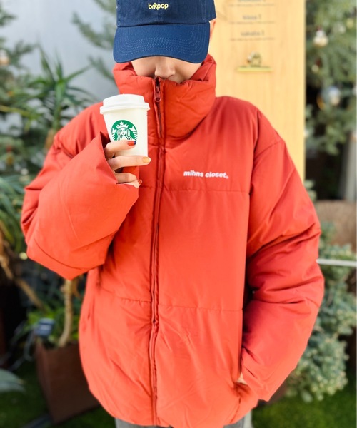 mihns closet(ミンズクローゼット)の「mihns closet / ボリュームスタンド中綿ジャケット / 3452702(ダウンジャケット/コート・レディース・マスタード/バーガンディー/グレー・LARGE/X-LARGE)」の1枚目の写真