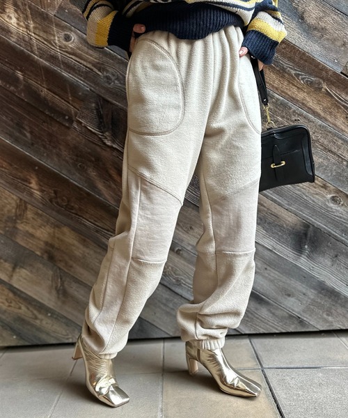 mi via loca(ミヴィアロカ)の「配色ステッチ フリースボア リブ切替スウェットパンツ(スウェットパンツ・レディース・チャコールグレー/ベージュ/ピンク/ブラック・FREE)」の6枚目の写真