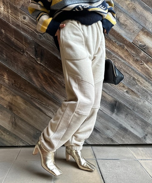 mi via loca(ミヴィアロカ)の「配色ステッチ フリースボア リブ切替スウェットパンツ(スウェットパンツ・レディース・チャコールグレー/ベージュ/ピンク/ブラック・FREE)」の7枚目の写真