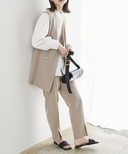 nissen（ニッセン）の「パール調ボタンジレ（ベスト・レディース・ベージュ/ネイビー・LL/L/M/S）」の2枚目の写真