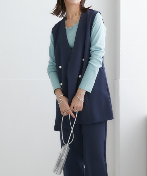 nissen（ニッセン）の「パール調ボタンジレ（ベスト・レディース・ベージュ/ネイビー・LL/L/M/S）」の4枚目の写真