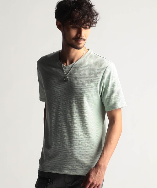 NICOLE CLUB FOR MEN（ニコルクラブフォーメン）の「バスケットリンクスジャガードＶネックプルオーバ（Tシャツ/カットソー・メンズ・シルバーグレー/ピンク系/ミント/ブラック/オフホワイト・MEDIUM/LARGE/X-LARGE）」の4枚目の写真