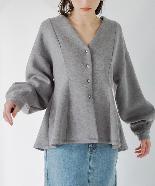 titivate（ティティベイト）の「ペプラムシルエットジャケット（ノーカラージャケット・レディース・ブラック/ライトベージュ/グレー・M/S）」の17枚目の写真