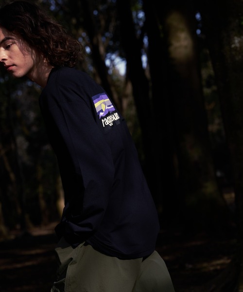 ragged mountain(ラギットマウンテン)の「【RAGGED MOUNTAIN/ラギットマウンテン】 ELKINS バックプリント ロングスリーブTシャツ(Tシャツ/カットソー・メンズ・ホワイト/ブラック/ベージュ/パープル/グレイッシュブルー・MEDIUM/LARGE/X-LARGE)」の6枚目の写真