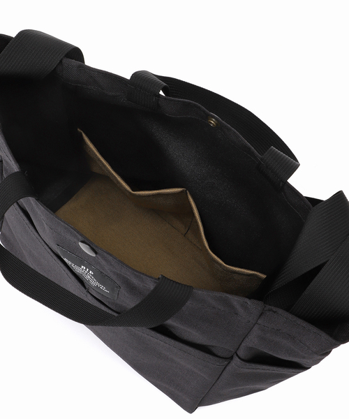 BAGSINPROGRESS（バッグズインプログレス）の「【BAGS IN PROGRESS】MULTI POCKET BAG MIDIUM：トートバッグ（トートバッグ・レディース・ブラック・FREE）」の11枚目の写真