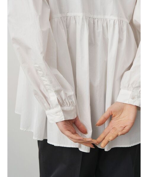 ELENDEEK（エレンディーク）の「ノーカラーフレアブラウス（シャツ/ブラウス・レディース・オフホワイト/ブラック/イエロー・FREE）」の14枚目の写真