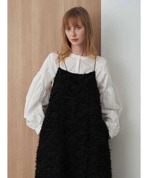 ELENDEEK（エレンディーク）の「ノーカラーフレアブラウス（シャツ/ブラウス・レディース・オフホワイト/ブラック/イエロー・FREE）」の15枚目の写真