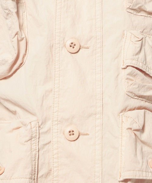 niko and...（ニコアンド）の「[UNSTUDIED]アシメトリーファティーグジャケット（ナイロンジャケット・メンズ・グレー/ピンク・LARGE/MEDIUM）」の9枚目の写真