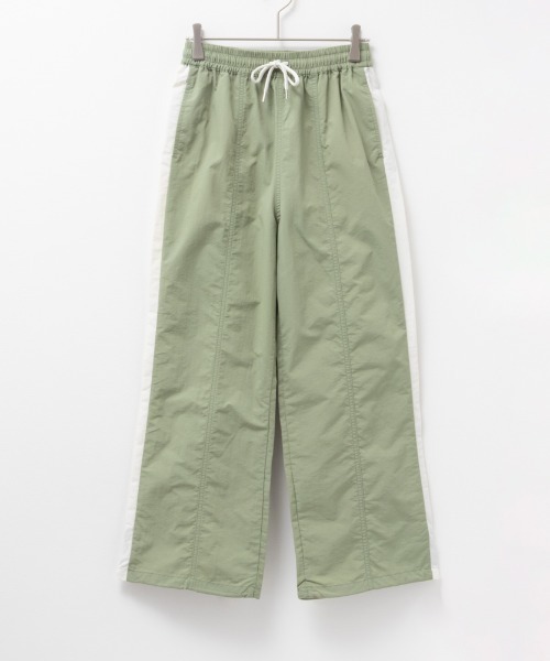 NAVY（ネイビー）の「NAVY 撥水 2WAY ナイロンサイドラインパンツ（カーゴパンツ・キッズ・ブラック/ライトパープル/ミント・130/120/160/150/140）」の2枚目の写真