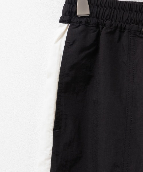 NAVY（ネイビー）の「NAVY 撥水 2WAY ナイロンサイドラインパンツ（カーゴパンツ・キッズ・ブラック/ライトパープル/ミント・130/120/160/150/140）」の12枚目の写真