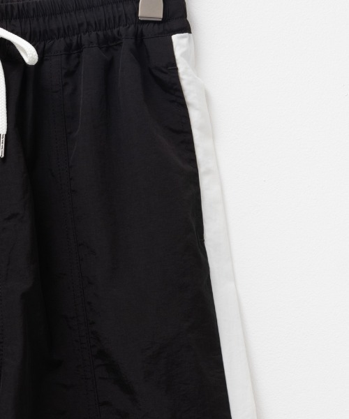 NAVY（ネイビー）の「NAVY 撥水 2WAY ナイロンサイドラインパンツ（カーゴパンツ・キッズ・ブラック/ライトパープル/ミント・130/120/160/150/140）」の13枚目の写真