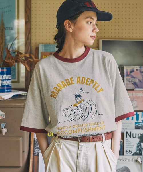 MONO-MART LADY'S（モノマートレディース）の「リンガー サマーバケーショングラフィックプリント半袖Tシャツ（Tシャツ/カットソー・レディース・ネイビー系2/チャコールグレー/ワイン/ブラウン/ネイビー系1/グレー系1/ネイビー・FREE）」の7枚目の写真