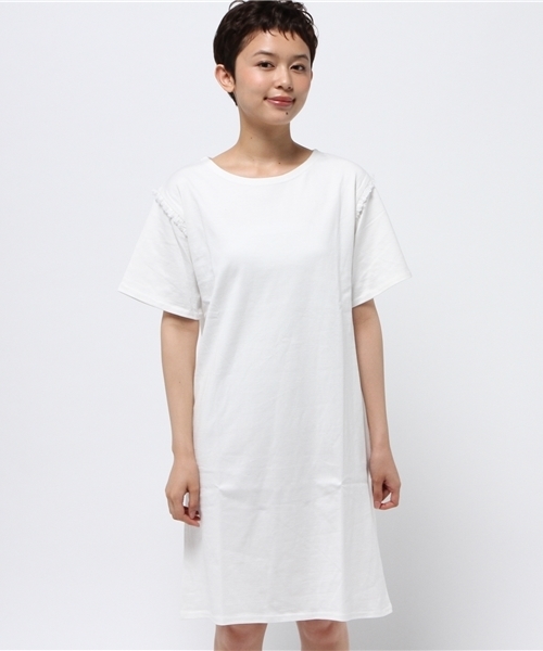 one after another NICE CLAUP(ワンアフターアナザーナイスクラップ)の「【ナイスクラップ】フリンジワンピース(Tシャツ/カットソー・レディース・アイボリー/キャメル/カーキ/スミクロ・FREE)」の5枚目の写真