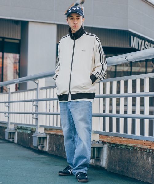 SIGNAL SPORTS（シグナルスポーツ）の「【SIGNAL SPORTS】ライントラックジャケット（ブルゾン・メンズ・ブラック/オフホワイト・SMALL/MEDIUM/LARGE）」の8枚目の写真