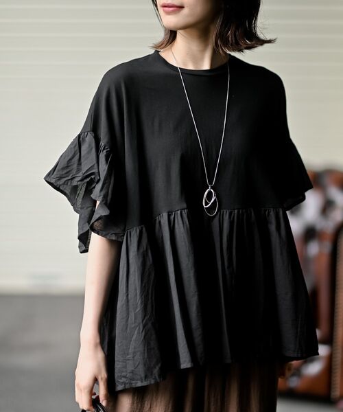 rps（アールピーエス）の「布帛×カット切替フレアー袖プルオーバー（その他トップス・レディース・イエロー/ブラック/オフホワイト/ブルー/ホワイト系その他2・フリー）」の3枚目の写真