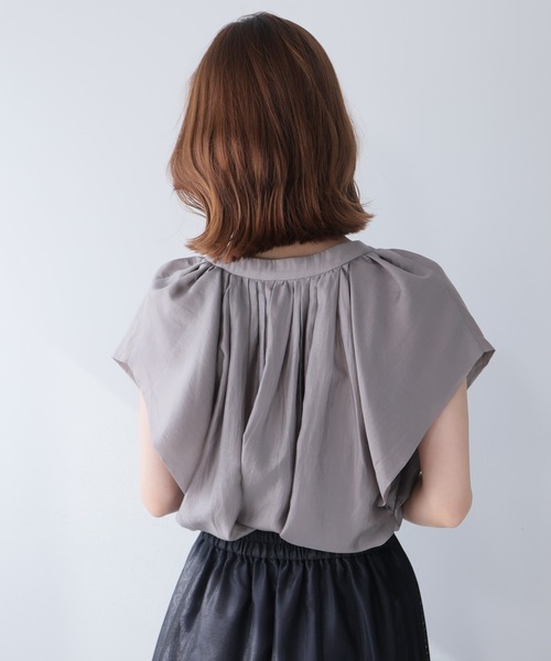 LADYMADE（レディメイド）の「2WAYシアーギャザーブラウス（シャツ/ブラウス・レディース・モカ/ホワイト/ブラック・FREE）」の17枚目の写真