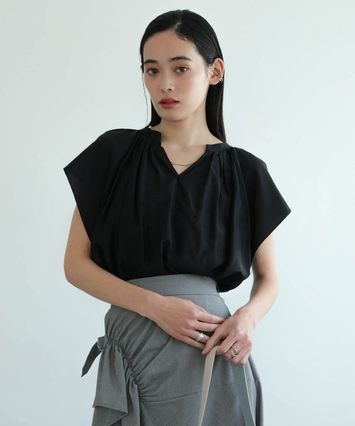 LADYMADE（レディメイド）の「2WAYシアーギャザーブラウス（シャツ/ブラウス・レディース・モカ/ホワイト/ブラック・FREE）」の10枚目の写真