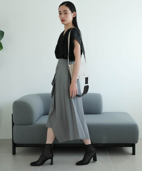 LADYMADE（レディメイド）の「2WAYシアーギャザーブラウス（シャツ/ブラウス・レディース・モカ/ホワイト/ブラック・FREE）」の14枚目の写真