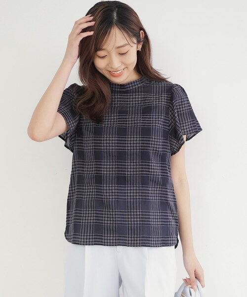 index(インデックス)の「◆シアーサッカーチェック フレアスリーブブラウス【洗濯機洗い可/イージーケア】(シャツ/ブラウス・レディース・ネイビー系1/アイボリー系1/サックスブルー系1・42/40/38/36)」の4枚目の写真
