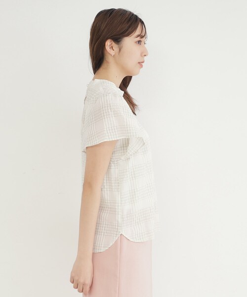 index(インデックス)の「◆シアーサッカーチェック フレアスリーブブラウス【洗濯機洗い可/イージーケア】(シャツ/ブラウス・レディース・ネイビー系1/アイボリー系1/サックスブルー系1・42/40/38/36)」の17枚目の写真