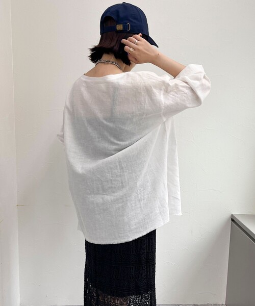 fredy emue(フレディエミュ)の「コットンリネンBioWashT-ブラウス(シャツ/ブラウス・レディース・ブラック/オフホワイト/ピンク・38)」の5枚目の写真