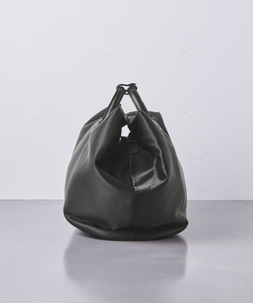 AEWEN MATOPH（イウエン マトフ）の「＜AEWEN MATOPH＞CURVY バッグ（トートバッグ・レディース・ブラック・FREE）」の5枚目の写真