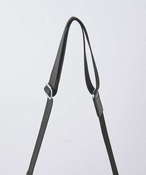 AEWEN MATOPH（イウエン マトフ）の「＜AEWEN MATOPH＞CURVY バッグ（トートバッグ・レディース・ブラック・FREE）」の9枚目の写真