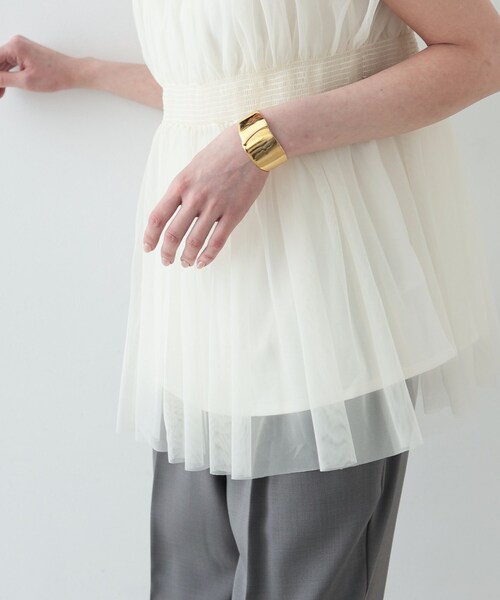 GALLEST（ギャレスト）の「◆チュールシャーリングトップス（シャツ/ブラウス・レディース・ブラック/ダークブラウン/アイボリー・38）」の8枚目の写真