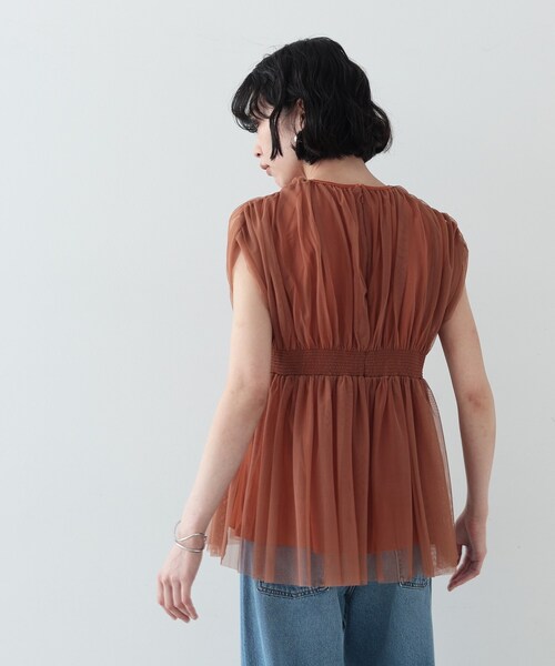 GALLEST（ギャレスト）の「◆チュールシャーリングトップス（シャツ/ブラウス・レディース・ブラック/ダークブラウン/アイボリー・38）」の19枚目の写真