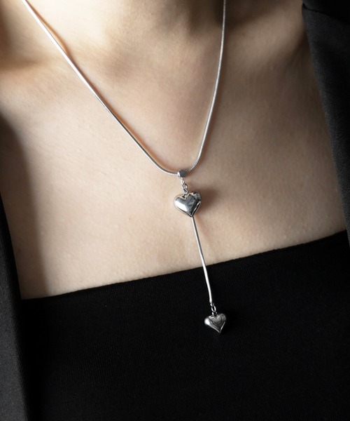 me+em select(ミームセレクト)の「Y字ハート2連ネックレス / YFORM 2HEART NECKLACE(ネックレス・レディース・シルバー・FREE)」の8枚目の写真