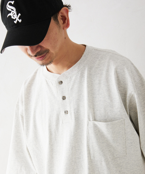 JOURNAL STANDARD relume（ジャーナルスタンダード　レリューム）の「Allen A / アレンエー S/S PK HENLY NECK（Tシャツ/カットソー・メンズ・ライトグレー/チャコールグレー/ホワイト・MEDIUM/LARGE/SMALL）」の3枚目の写真