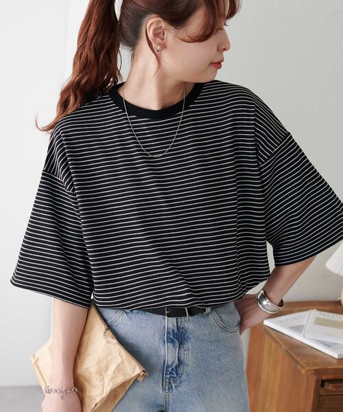 DISCOAT(ディスコート)の「【24色展開】ワッフル半袖Tシャツ《WEB限定》(Tシャツ/カットソー・レディース・ホワイト系その他/レッド/ピンクベージュ/アイボリー/ダークブルー/オレンジ/ネイビー/ブラック/ホワイト系その他2/ブラック系その他/ブルー/ホワイト/ブラック系その他2/グレイッシュベージュ/チャコールグレー/ブラウン/グレー/ピンク系その他/ライトベージュ/ピンク系その他2/ベージュ系その他/ブルー系その他/カーキ/ミント/キャメル/グレー系その他・MEDIUM)」の8枚目の写真