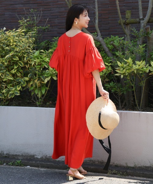 Bou Jeloud（ブージュルード）の「【高身長向けサイズ展開あり】袖ボリューム前後２WAYワンピース（ワンピース・レディース・ブラック/オレンジ/ベージュ・TL/38）」の6枚目の写真