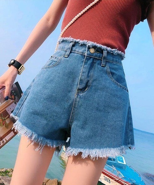 Mayree(メイリー)の「【Mayree】ハイウエスト ダメージ デニムショート パンツ(デニムパンツ・レディース・ホワイト/ブルー/ネイビー/ブラック/チャコールグレー・SMALL/MEDIUM/LARGE)」の5枚目の写真