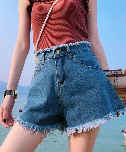 Mayree(メイリー)の「【Mayree】ハイウエスト ダメージ デニムショート パンツ(デニムパンツ・レディース・ホワイト/ブルー/ネイビー/ブラック/チャコールグレー・SMALL/MEDIUM/LARGE)」の14枚目の写真