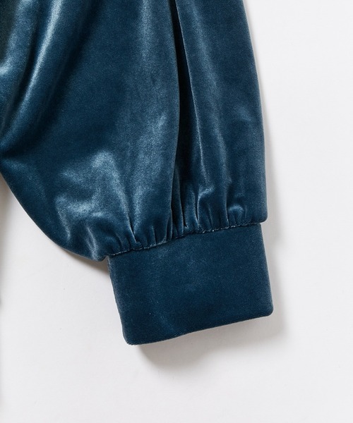 ADAM ET ROPE'（アダムエロペ）の「ルーズシルエット ベロア クルーネック プルオーバー / ロングシーズン着用可能 / セットアップ対応 / ユニセックス（Tシャツ/カットソー・メンズ・ブラウン/ブルー系その他/ブルー系その他4・L/M）」の5枚目の写真