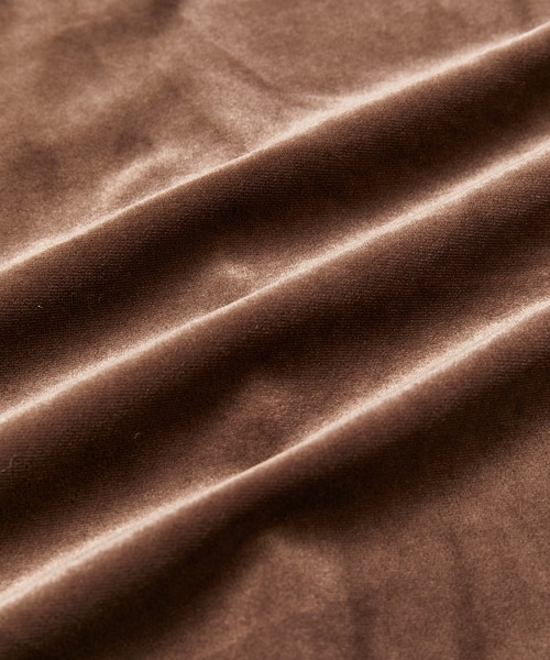 ADAM ET ROPE'（アダムエロペ）の「ルーズシルエット ベロア クルーネック プルオーバー / ロングシーズン着用可能 / セットアップ対応 / ユニセックス（Tシャツ/カットソー・メンズ・ブラウン/ブルー系その他/ブルー系その他4・L/M）」の11枚目の写真